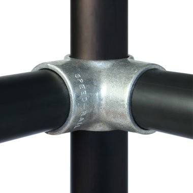 DOUGHTY  Trubková spojka - rohová s trubkou skrz (tenká)